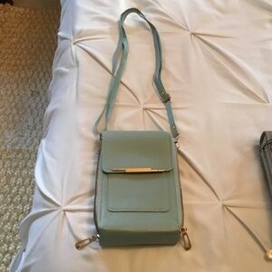 Clarisa-Chic Pastel Crossbody Bag in Sea foam Green
